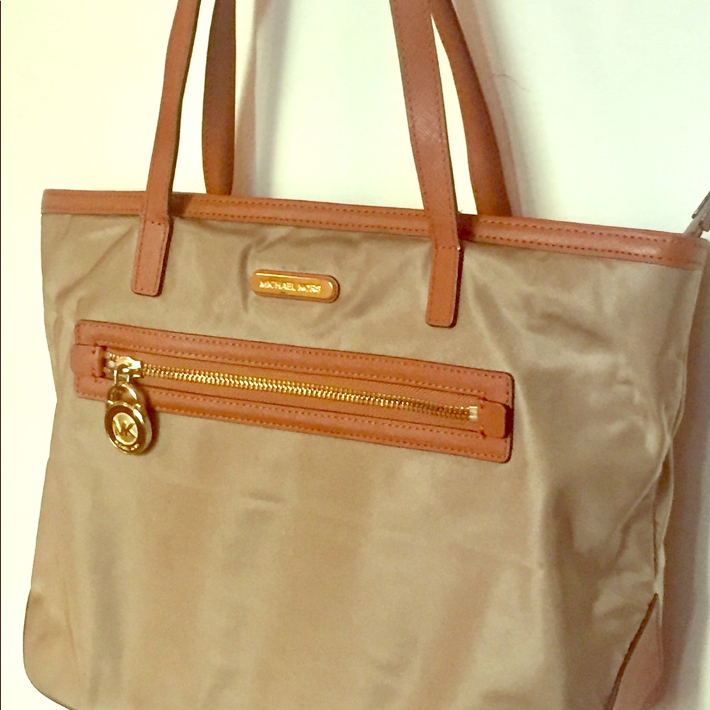 Michael Kors Medium Tote